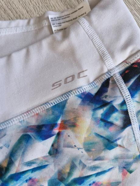 Športové legíny, 38