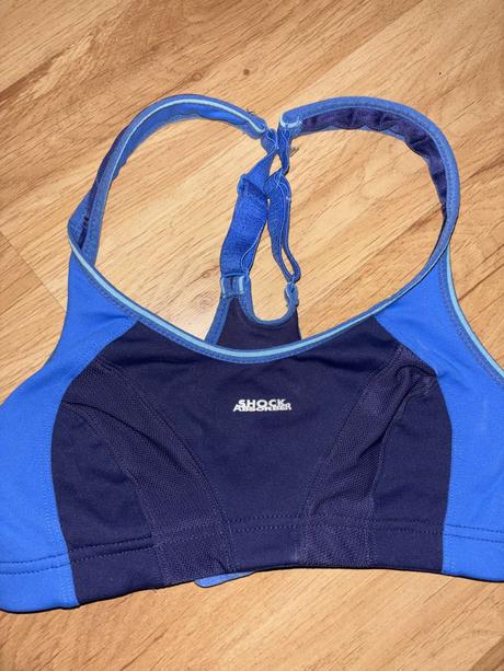 Športová podprsenka shock absorber 70a, 70a