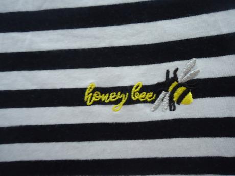 Modro biele pásikavé tričko s včielkou, f&f,xs