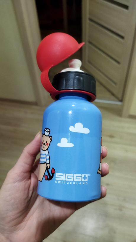 Kovová fľaša zn. sigg, 