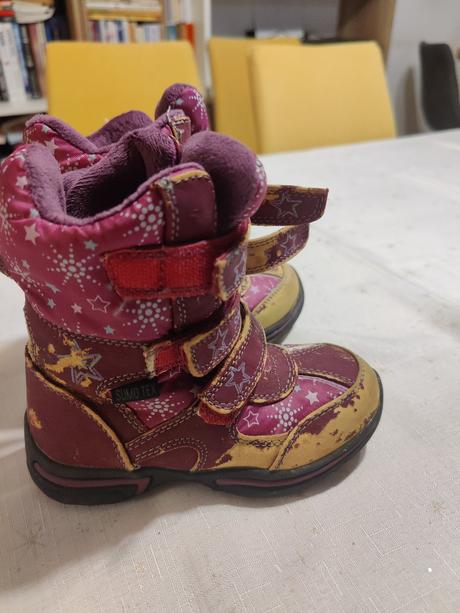 Darujem zimne topanky baťa veľ.28, baťa,28