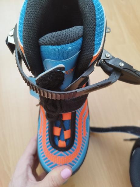 Kolieskové korčule, 30