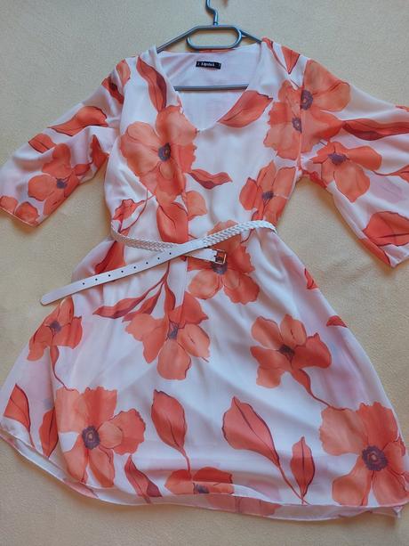 Letné šaty. oranžové kvety s-m a pripadne aj sako, m