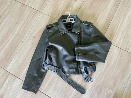 Koženková bunda, nová, sinsay,152