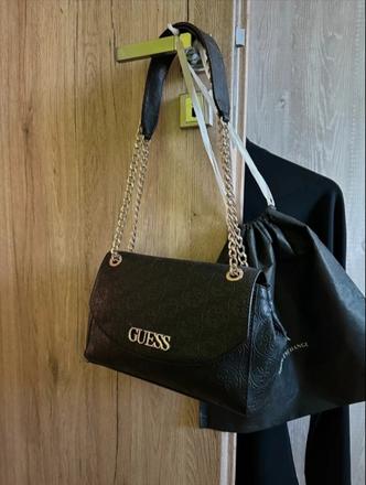 Kabelka guess, guess