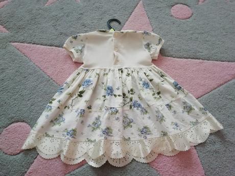 Nádherné šatočky top stav, 80