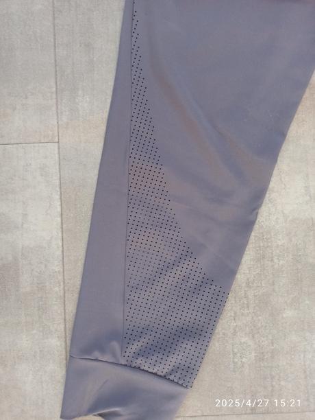 Krásne, ľahučké letné nohavice, zn. fitforce, s