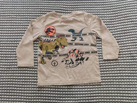 2x tričko gap s mackom a jurský park, gap,104