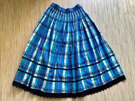 Krásna sukna, xs