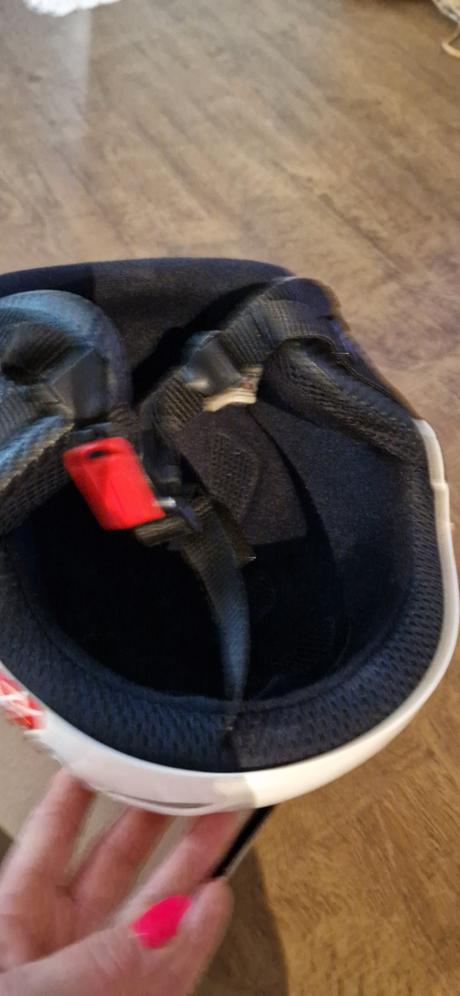 Lyziarska prilba, rossignol,s