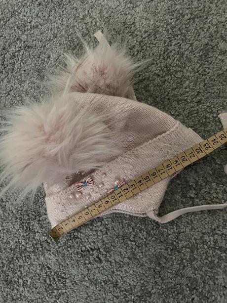 Čiapka zimná s uvazovaním+brmolce+mašličky 23cm, 50