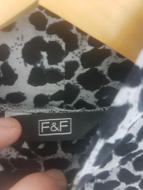 Dámske rolakove tričko velk.34, f&f,34