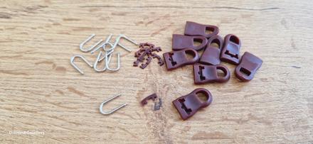 Náhradné tiahlo na jazdec zipsu - hnedé, 