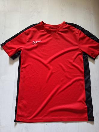 Športové tričko, nike,164