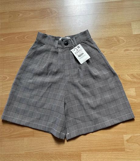 Kárované kraťasy, pull&bear,xs