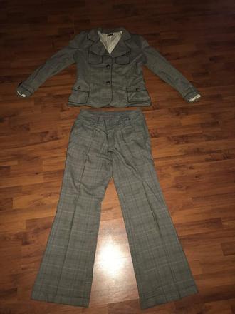 Dámsky kostým, 42