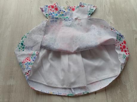 Dievčenské slávnostné šaty, 92