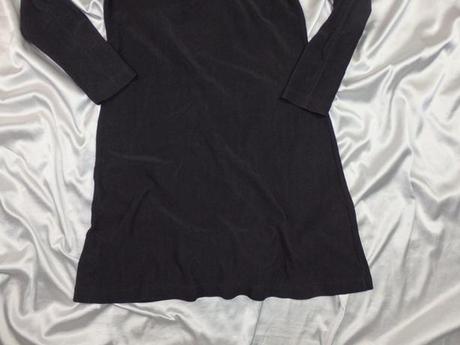 Čierne strečové šaty, 38
