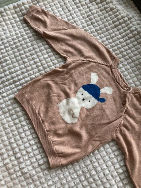 Svetrík so psíkom, sinsay,86