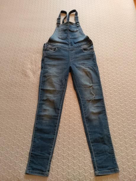 Dievčenské rifle na traky, 158