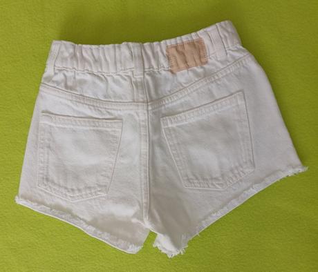 Šortky, zara,122