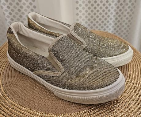 Trblietavé plátenky, 39