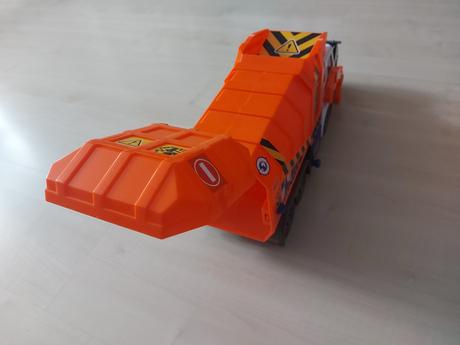 Smetiarske auto velke, 