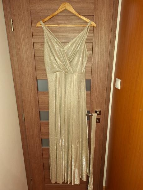 Spoločenské šaty, 40