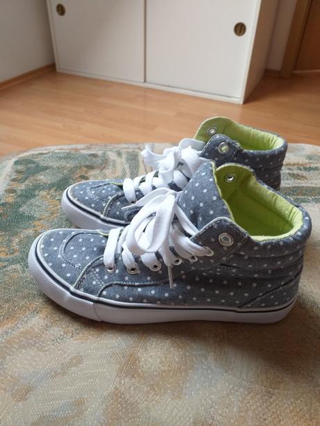 Tenisky, reserved,34