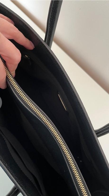 Kozena cierna kabelka znacky furla, furla