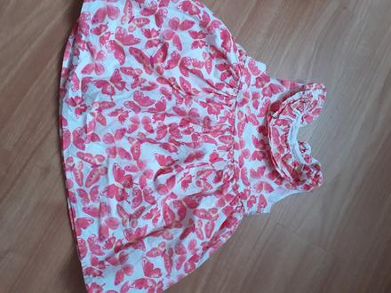 Dievčenské šaty, 68