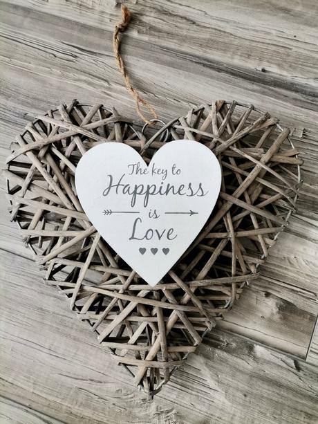 Mega veľké srdce z prútia,