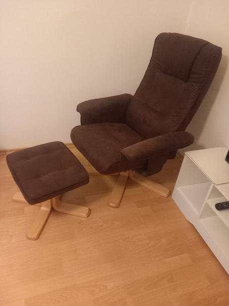 Tv kreslo s taburetom,