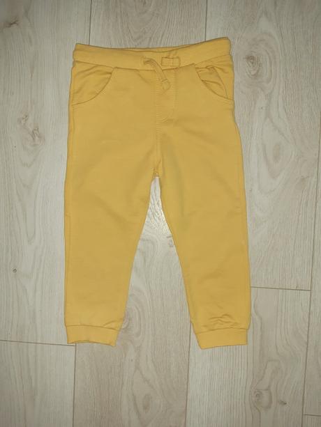 Rifle/nohavice/teplaky, 86