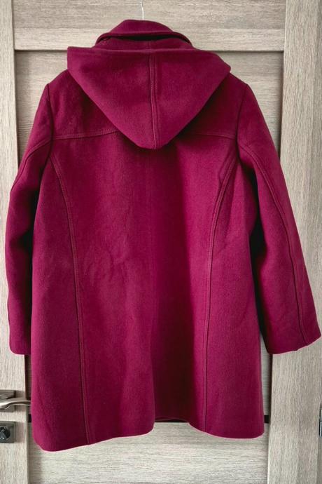 Vlnený kabát, 52