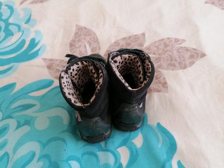 Vysoké topánky na prechodné obdobie, 31