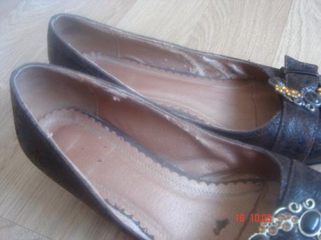 Hnede nizke lodicky s brosnou - dizajn popraskanej, 39