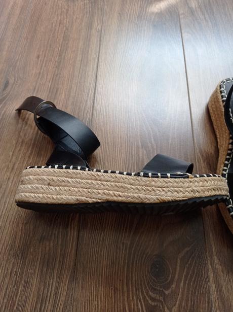 Dámske sandále obuté 1.krat, reserved,37