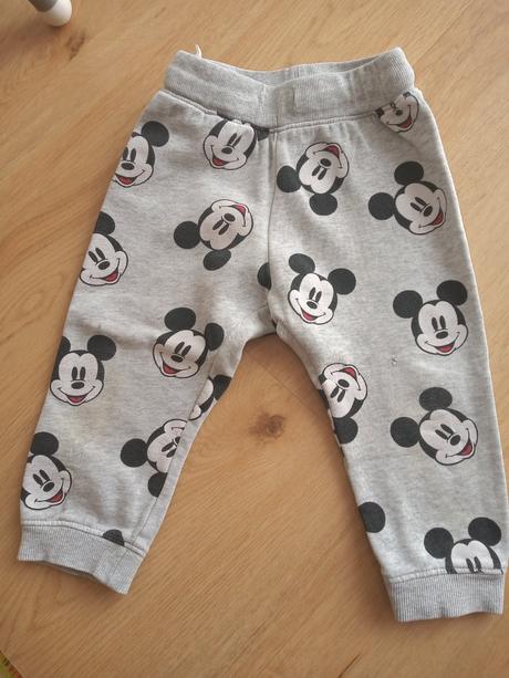 Sivé tepláky mickey mouse, h&m,92