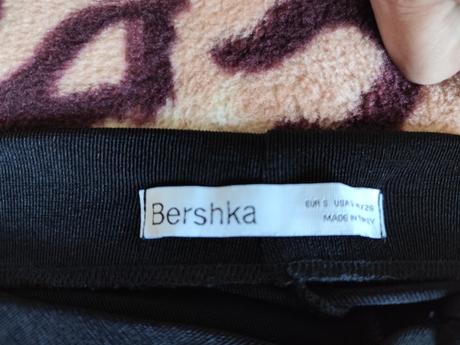 Ľahká, nekrčivá letná sukňa bershka, veľ., bershka,s