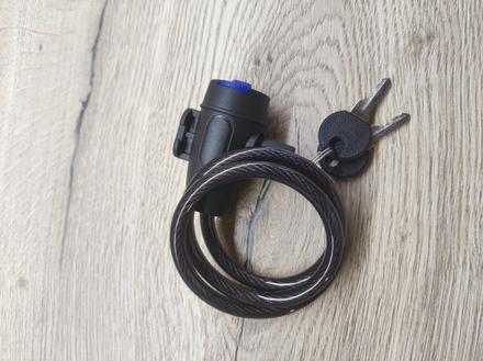 Zámok s oceľovým lanom 1,8m 12mm,