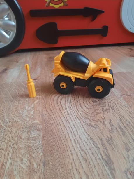 Auto na skrutkovanie,