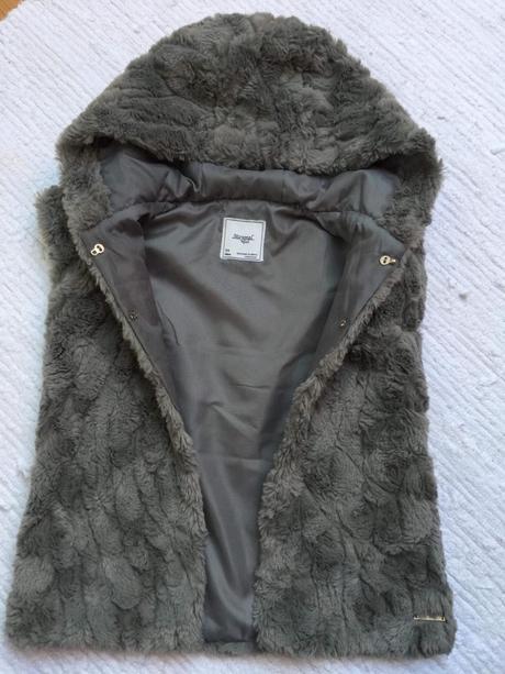 Mayoral dievčenský kožúšok/ vesta, mayoral,122