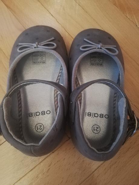 Balerinky obaibi, 21