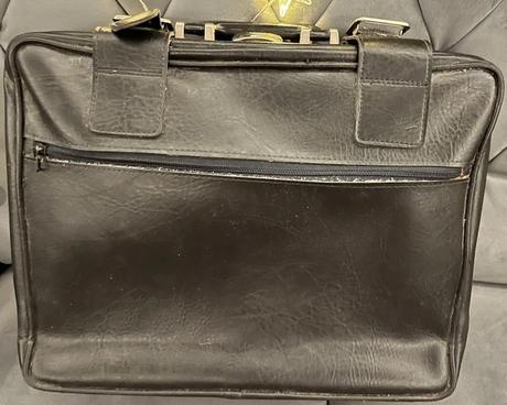 Vintage black leather bag coach gladstone-style, 