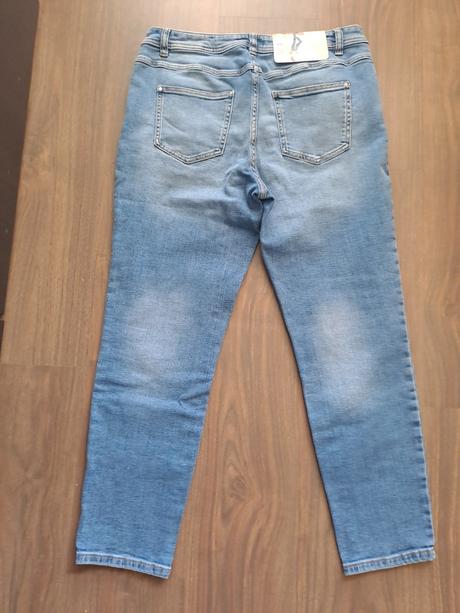 Nenosene damske skratene rifle v. 42, tchibo,42