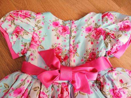 Spoločenské šaty pre dievčatká, 98