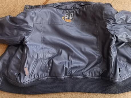 Kožená bunda, 104