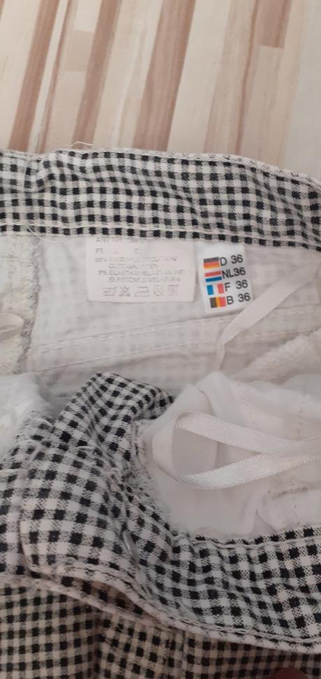 Kockovana riflova sukňa, 36