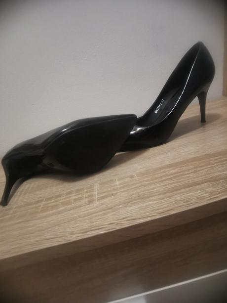 Lodičky lesklé čierne, 37